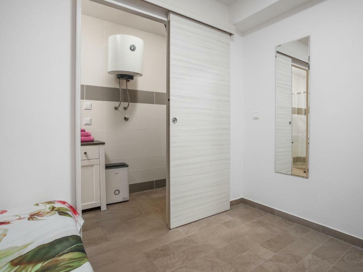 Holiday Home Villa Matija Drivenik Exterior foto